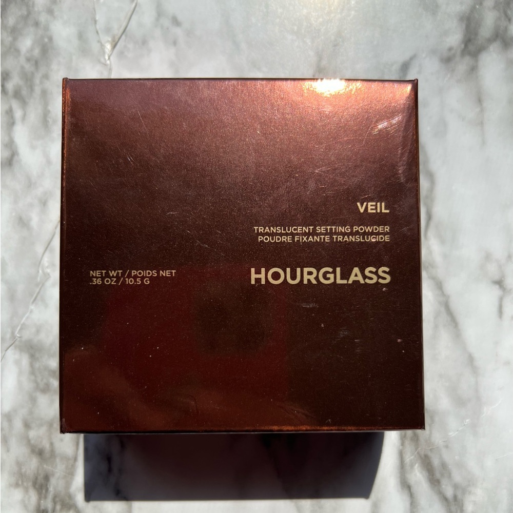 Hourglass powder